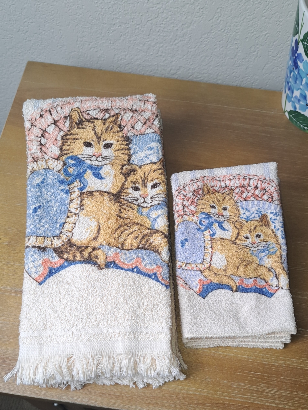 VTG 1982 Cannon Towel Set NOS 8 Pc Deadstock Country Cats Kittens Parchment